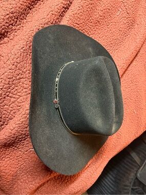 Justin Boots Black Felt Western Cowboy Hat with Decorative Band